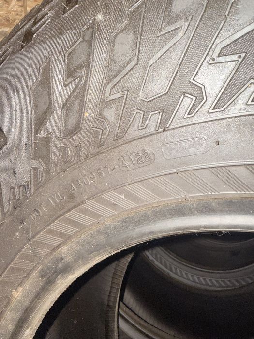 Резина зимняя Nokian Hakkapeliitta LT3 315/70 R17 121/118Q (під шип)