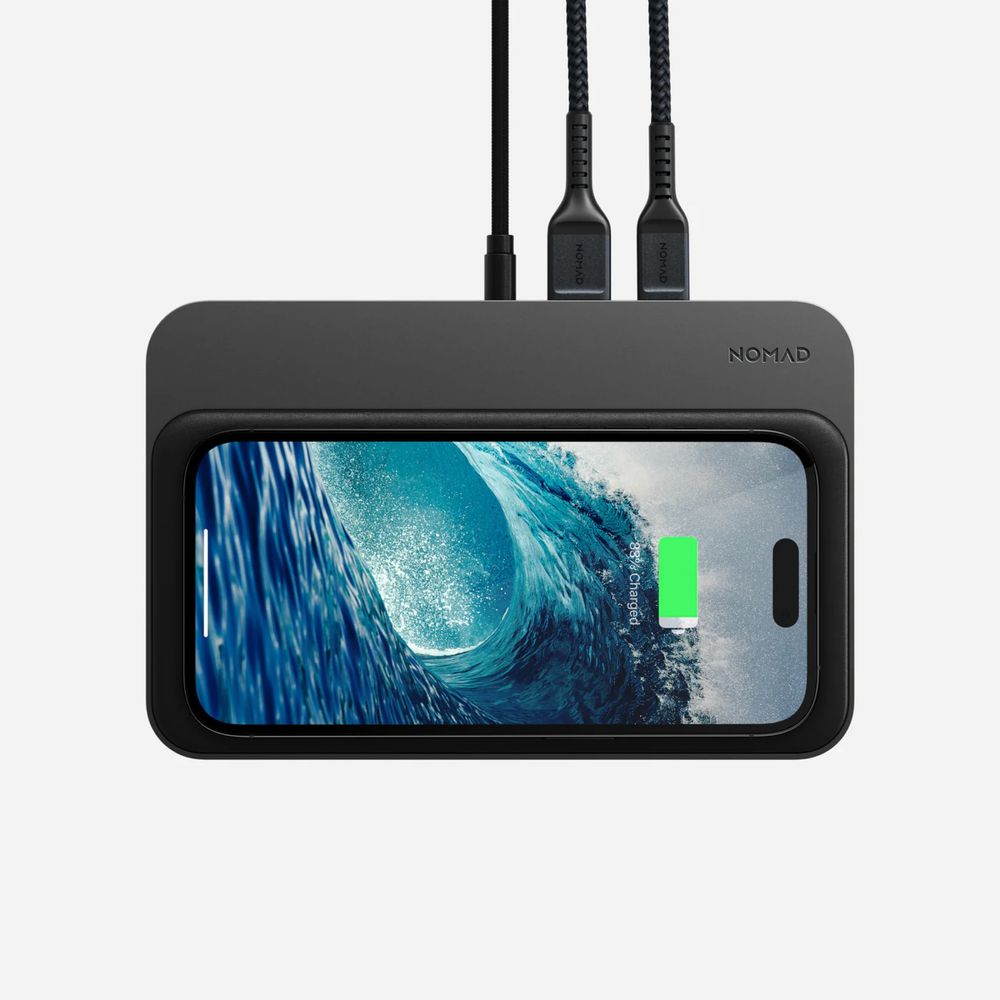 Nomad Base one station Nomad, wireless charging