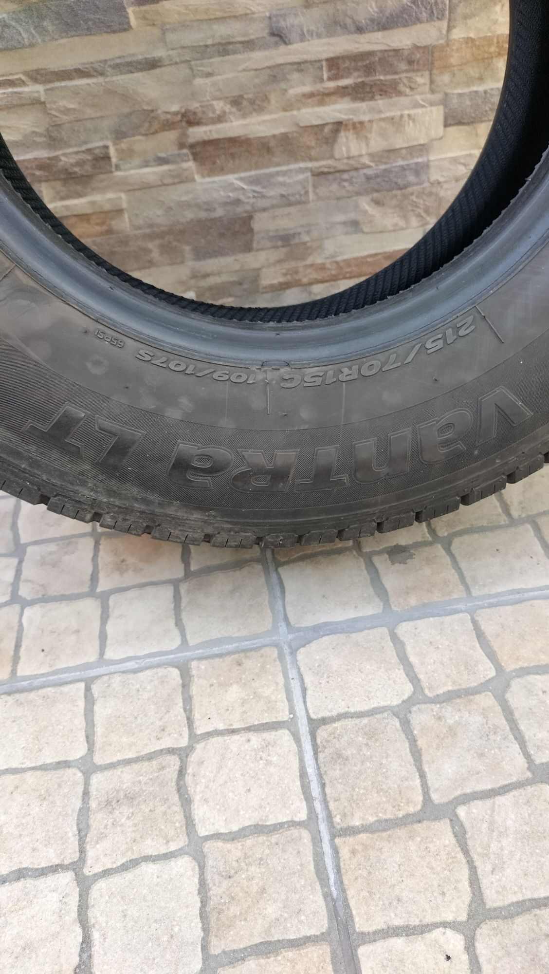 Pneu Hankook Vantra LT 215/70 R15C