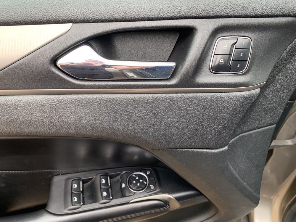 Продам Lincoln MKC 2016