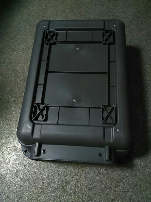Transporter dla psa box klatka plastikowa roz M 68x51x47 max 18kg IATA