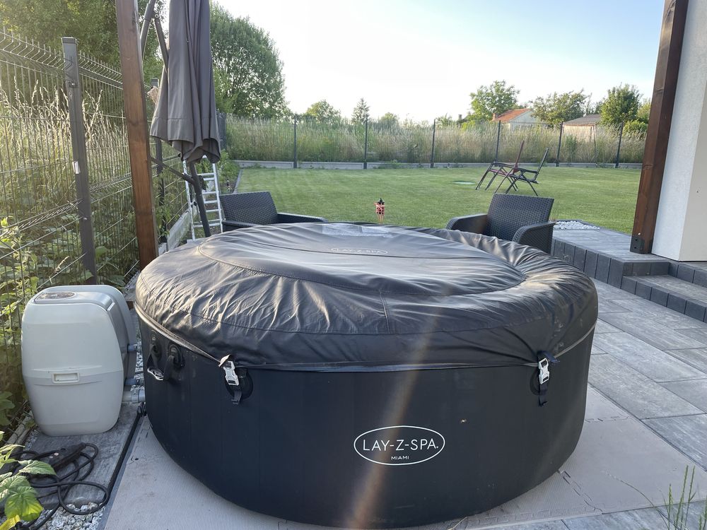 Basen Jacuzzi Lay-z-Spa Miami Bestway - bdb