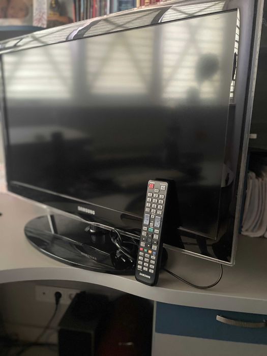 Телевизор LED Samsung UE32C4000PW