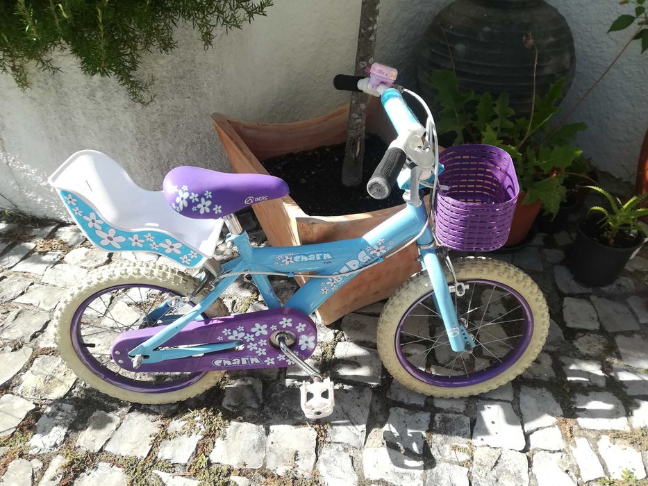 bicicleta de criança em bom estado