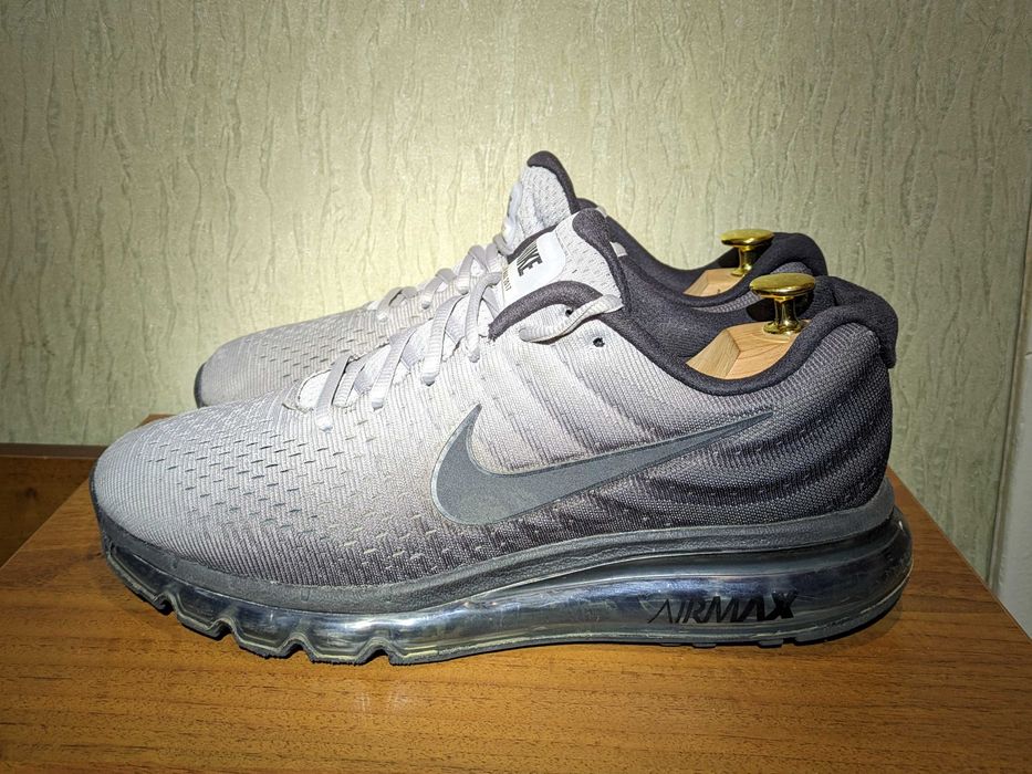 Nike Air Max 2017 чоловічі бігові кросівки розмір 41,5-42 (27 см)