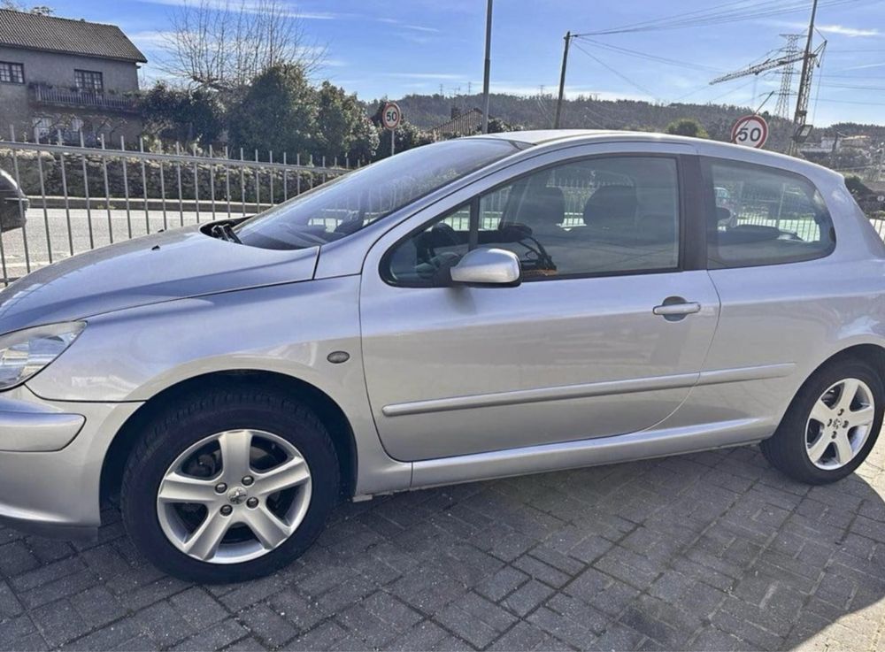 Peugeot 307 1.6 HDI coupé 5 lugares