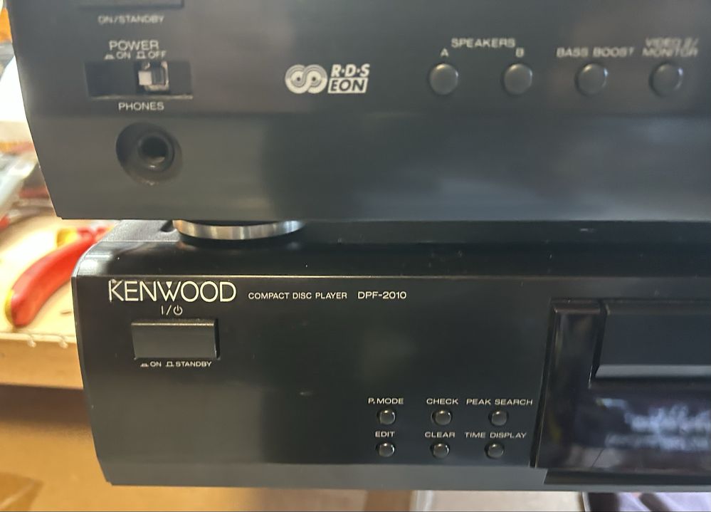 Kenwood KRF -V 6010 amplitunerKenwood DPF -2010