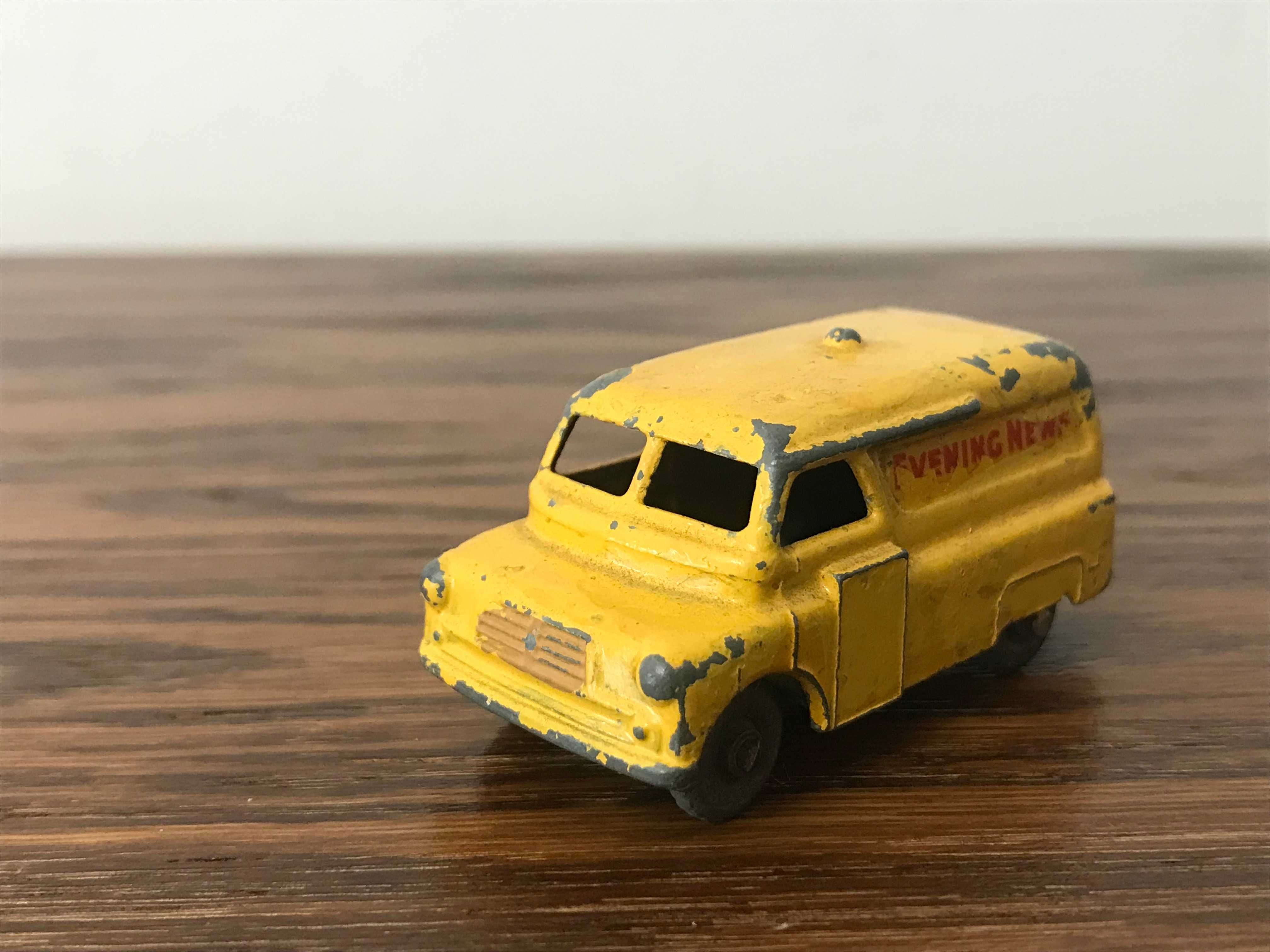 Matchbox Lesney No 42 Bedford Evening News Van resorak  PRL