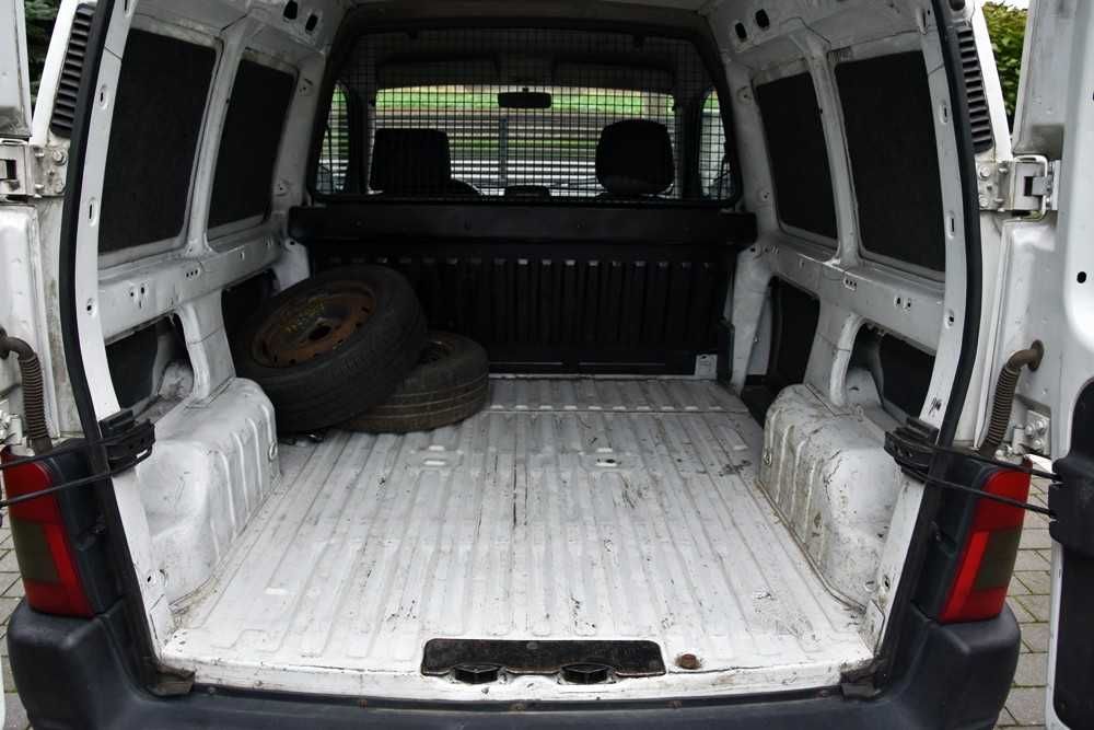 Citroen Berlingo Peugeot Partner 1,6 HDI klima NOWE opony, akumulator