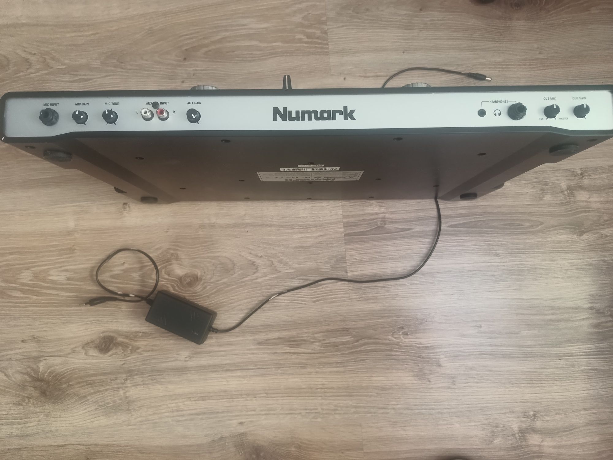 Dj мікшер Numark IDJ PRO як новий під iPad