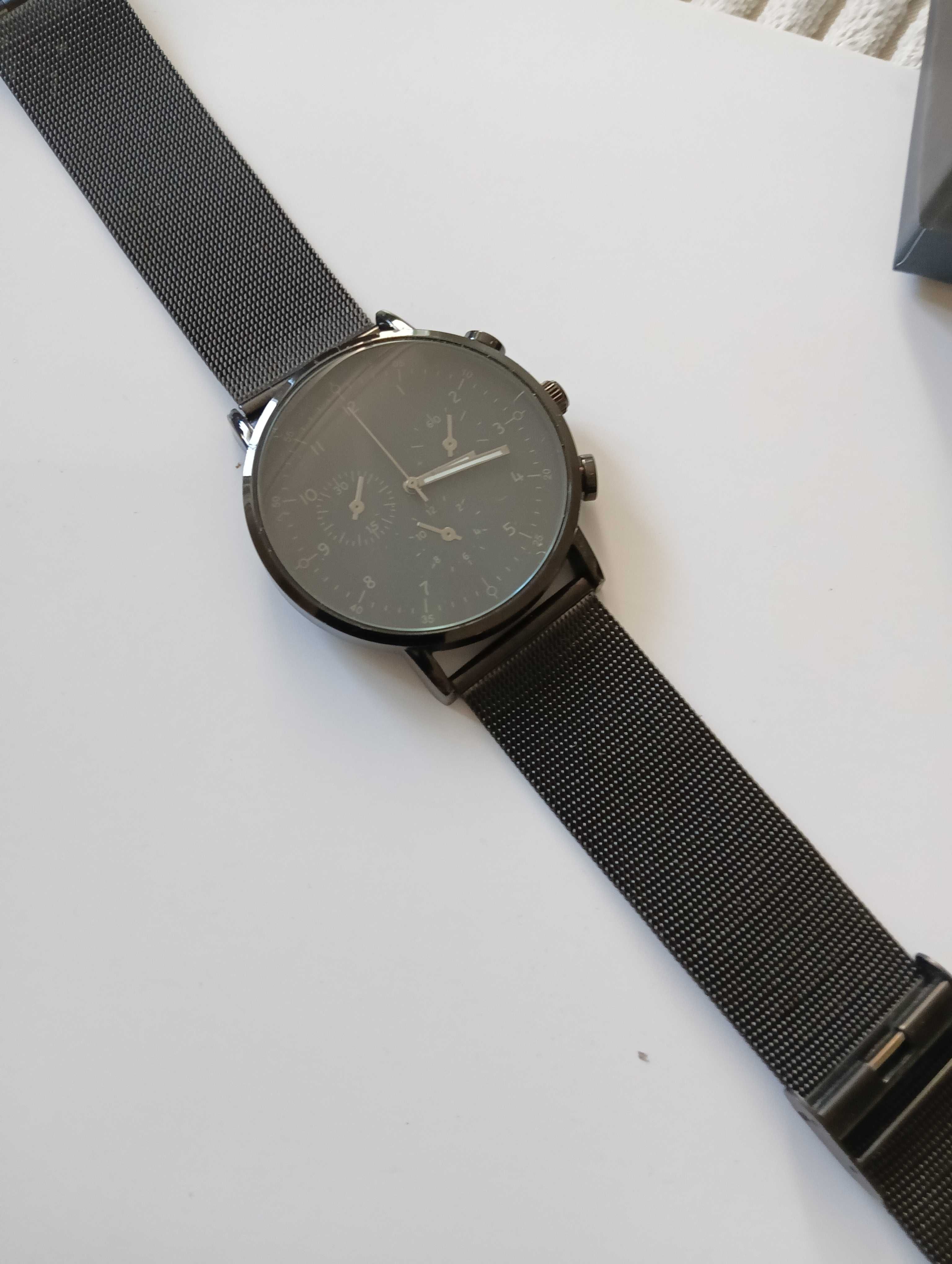 Youturn Classic watch