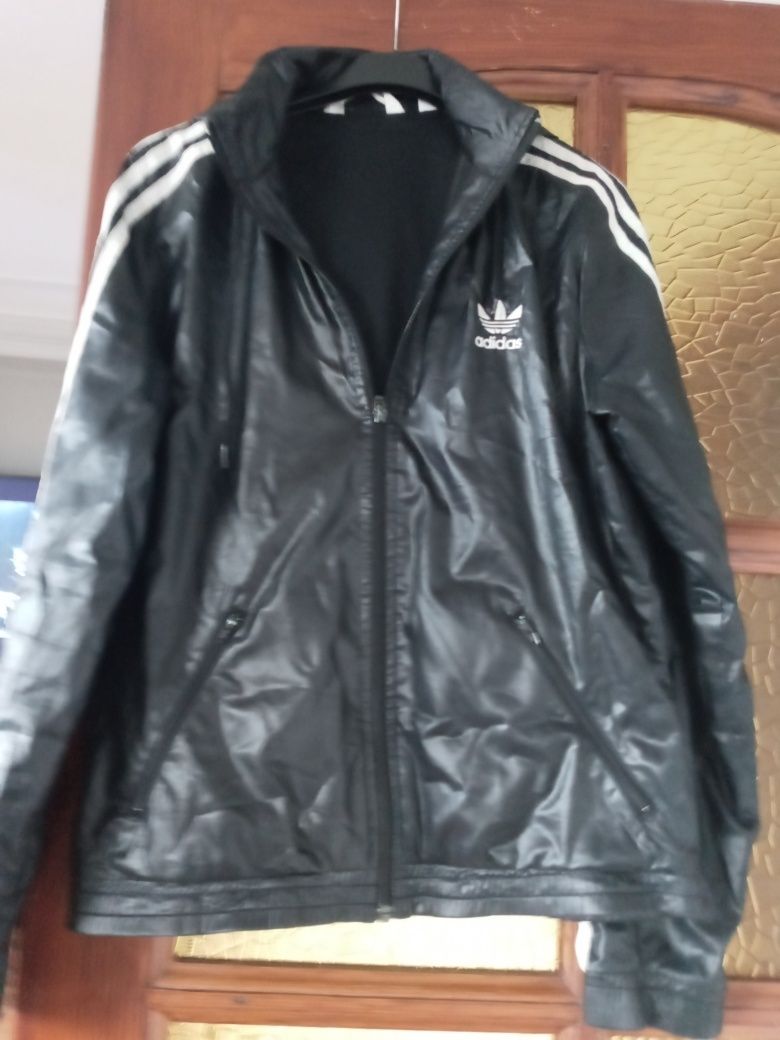 Kurtka damska czarna Adidas krotka S kaptur