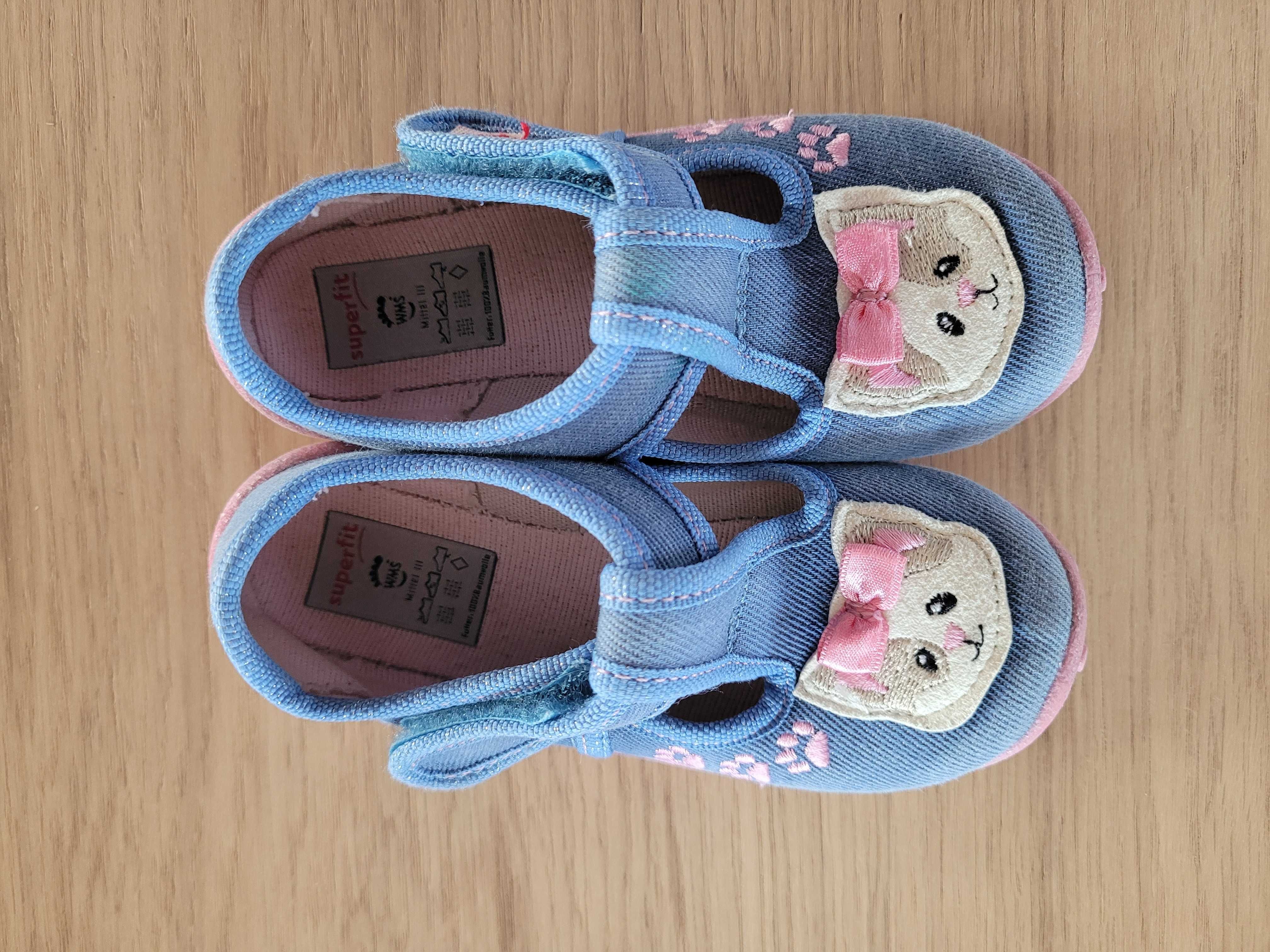 Kapcie Superfit kotek r. 24