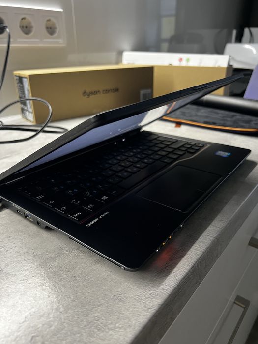 ноутбук Fujitsu  DESKTOP-T7NL49J