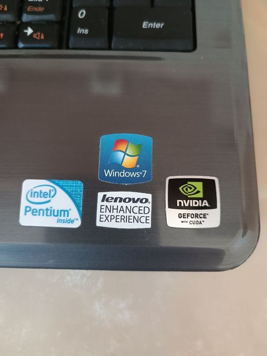 Продам ноутбук Lenovo G550 в гарному стані