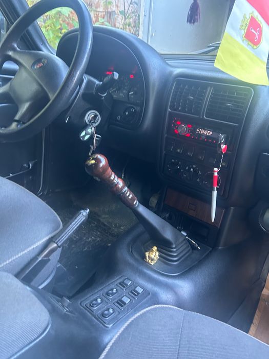 Машина ГАЗ Волга 2007