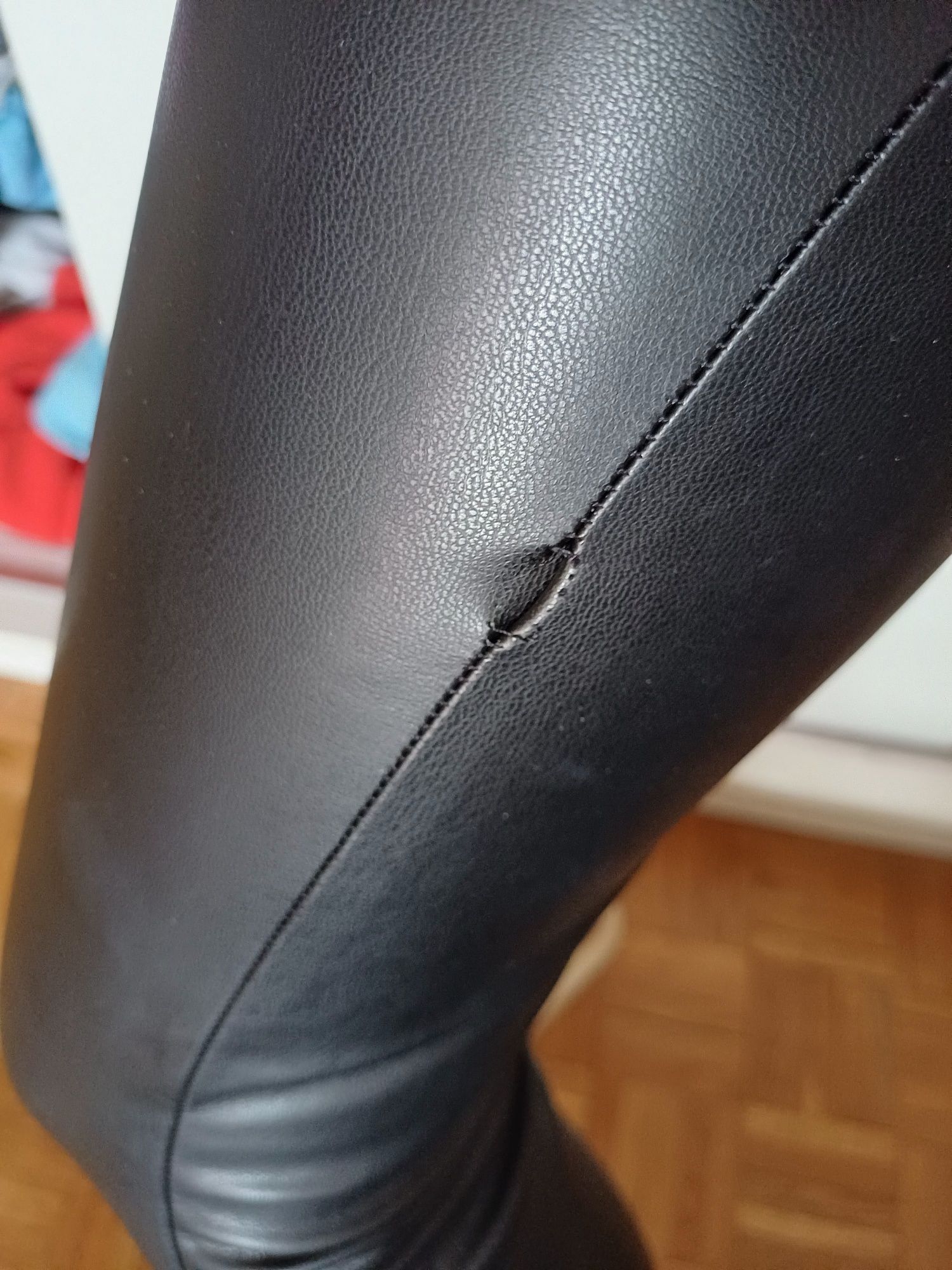 Spodnie ala skórzane Pull &bear