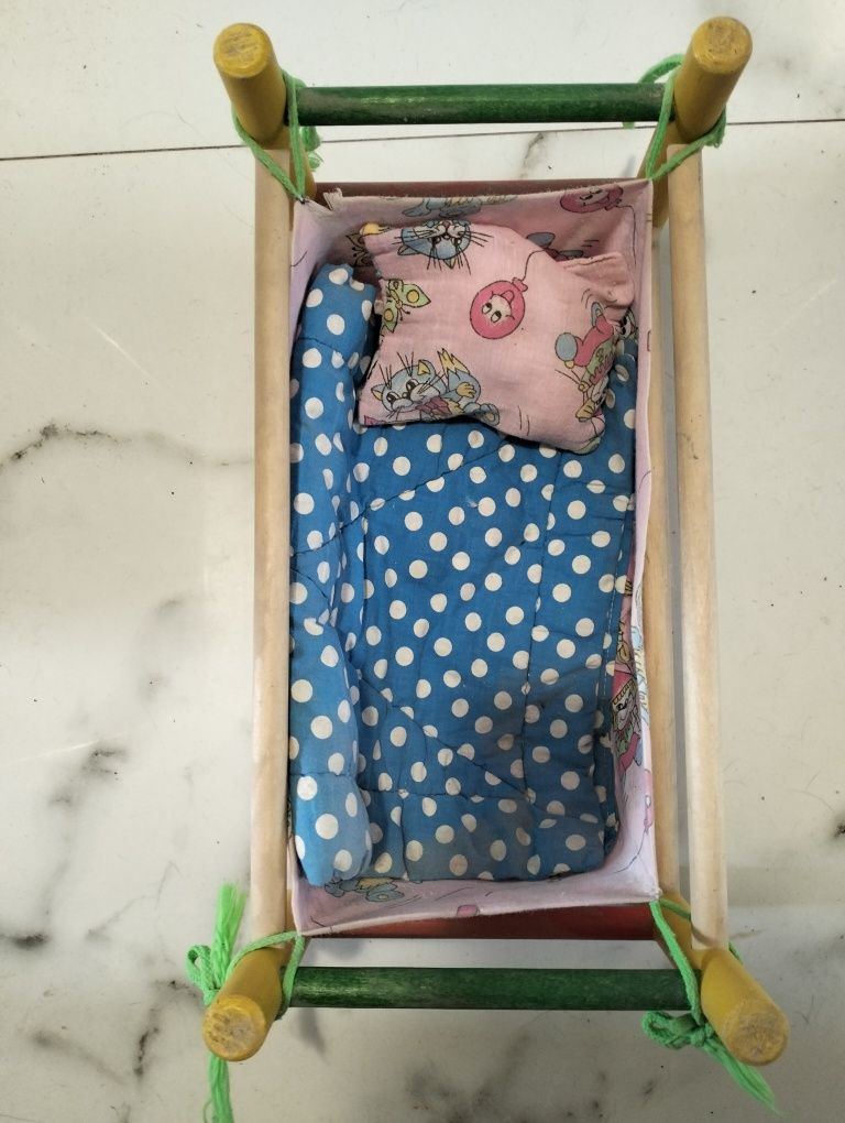 Mini łóżeczko dla lalek Barbie