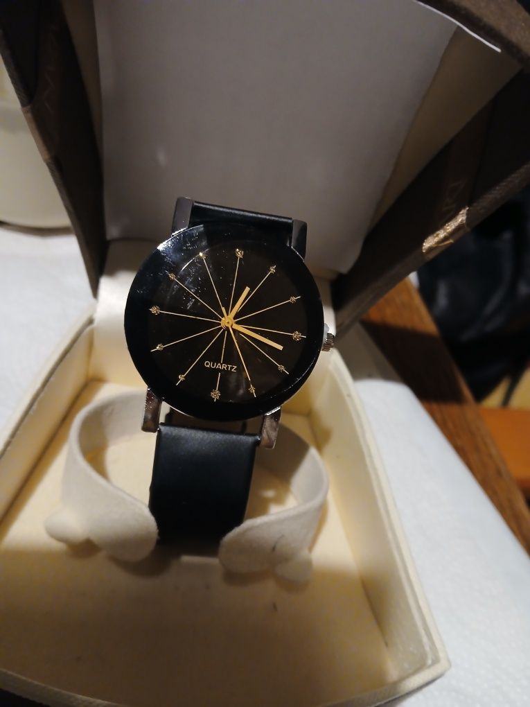 PROMOCJA  Elegancki zegarek męski ,,Quartz ".