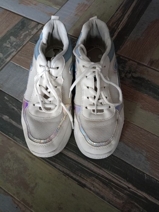 Adidasy na platformie sportowe buty