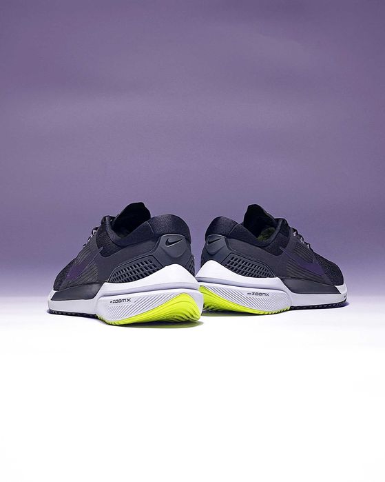 Жіночі кросівки Nike Air Zoom Vomero15. Оригінал. Розмір 38.5 - 24.5см