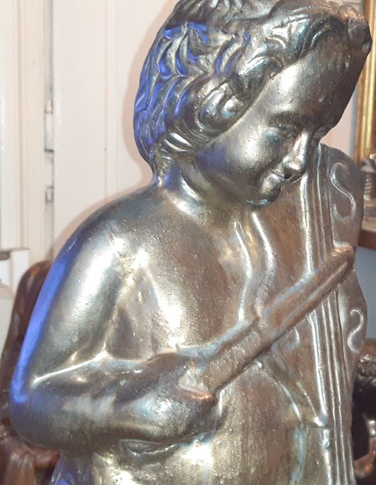 Duży Anioł grający na skrzypcach 66 cm