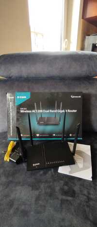 Router D-Link DIR-825 Wireless AC1200