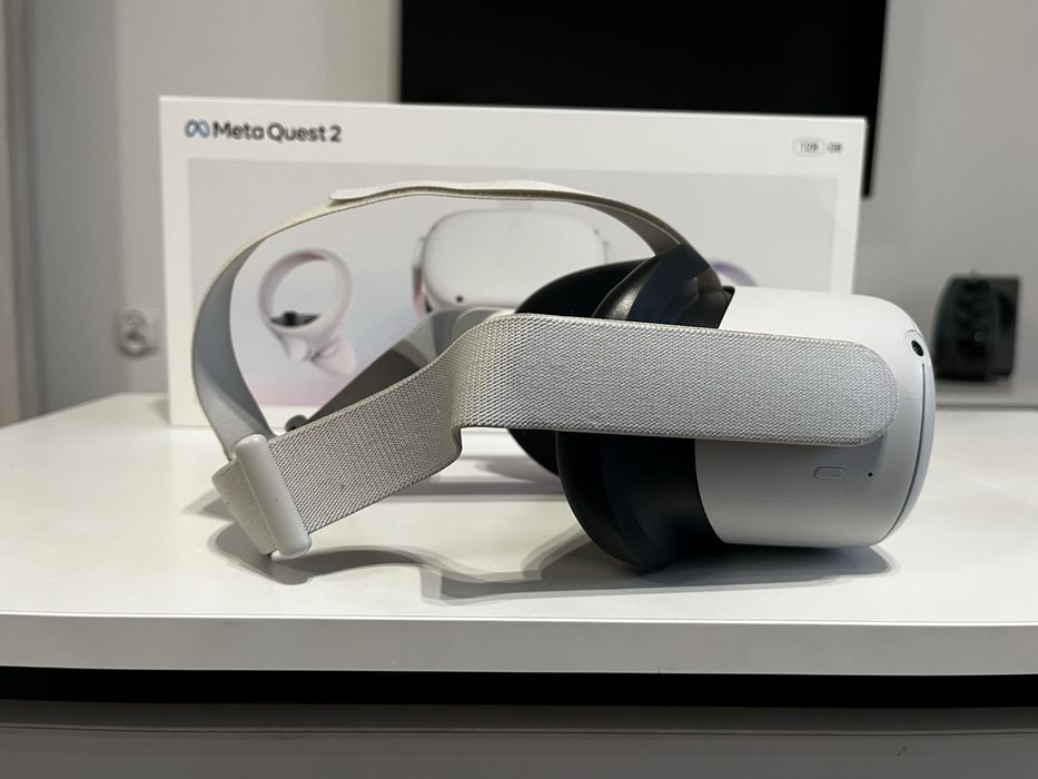Meta Quest 2 – Gogle VR 128GB, stan bardzo dobry + pudełko