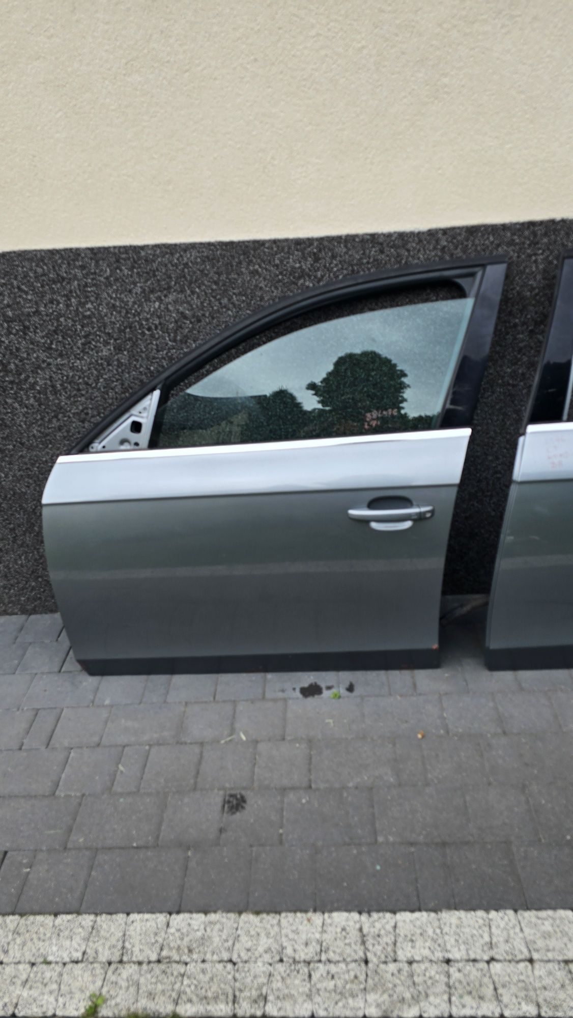 Drzwi lewy przód Audi A4 B8 LY7G
