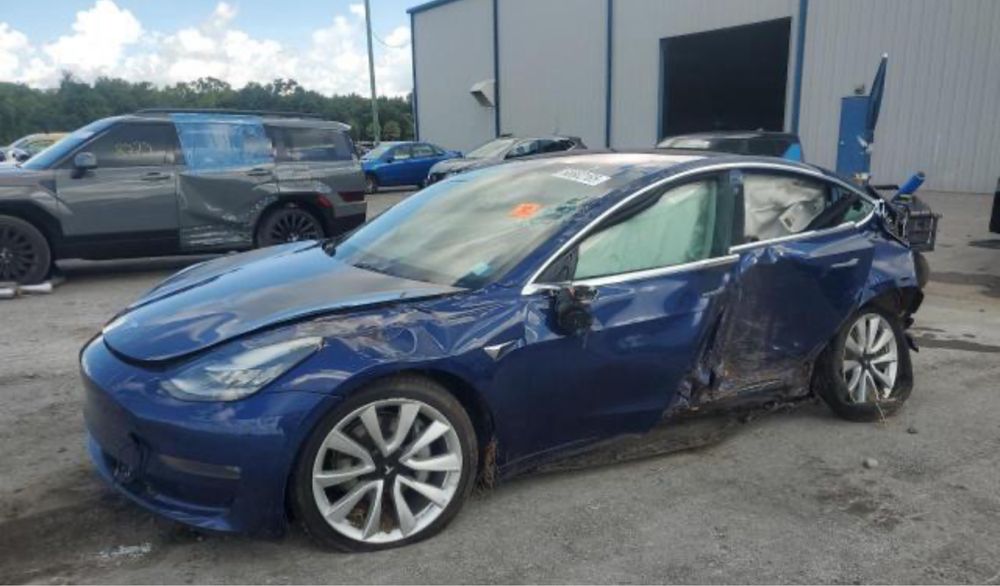 Tesla 3 75kw Киев