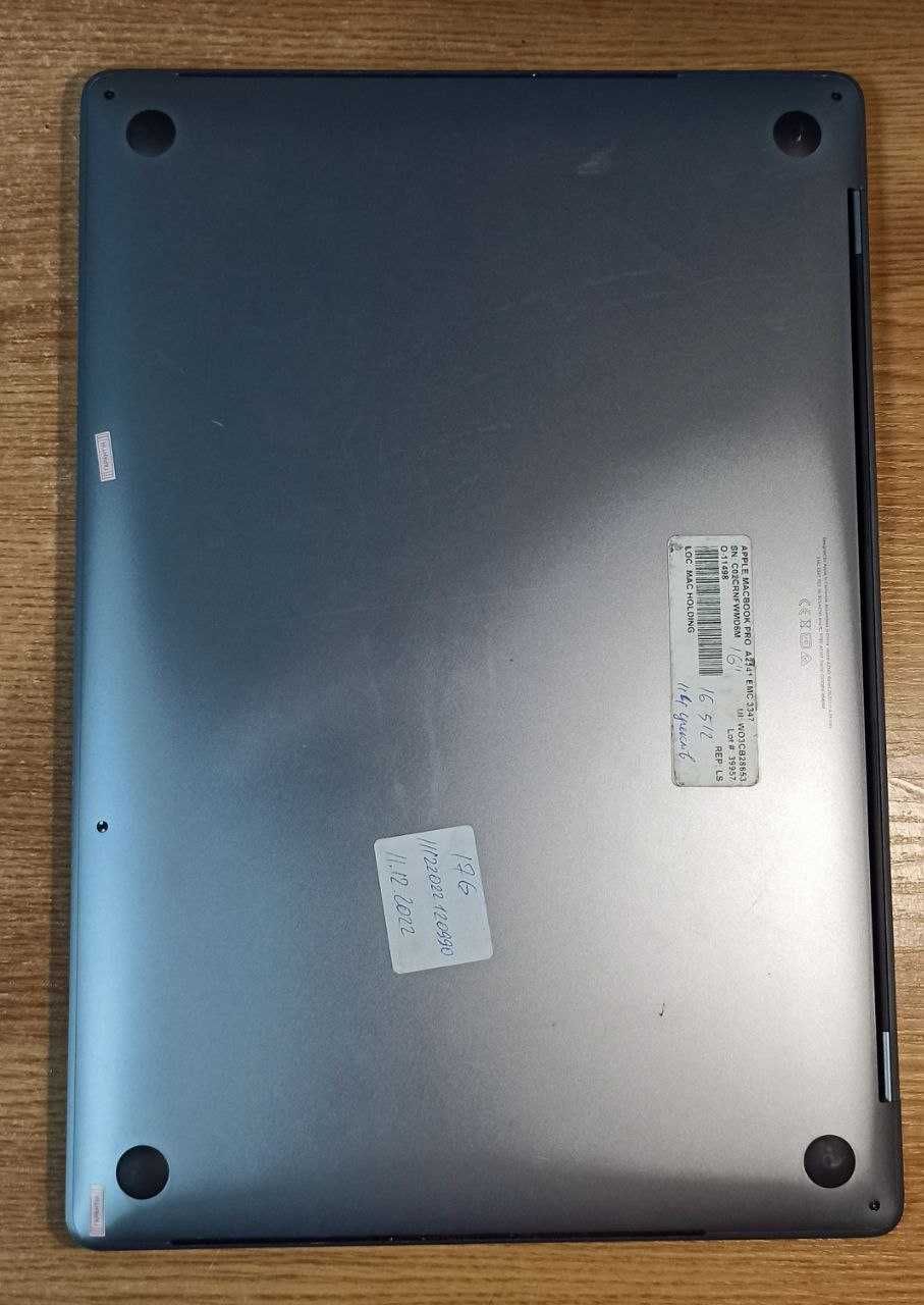 Apple MacBook Pro 16 A2141 Touch Bar / 16" (3072x1920)
