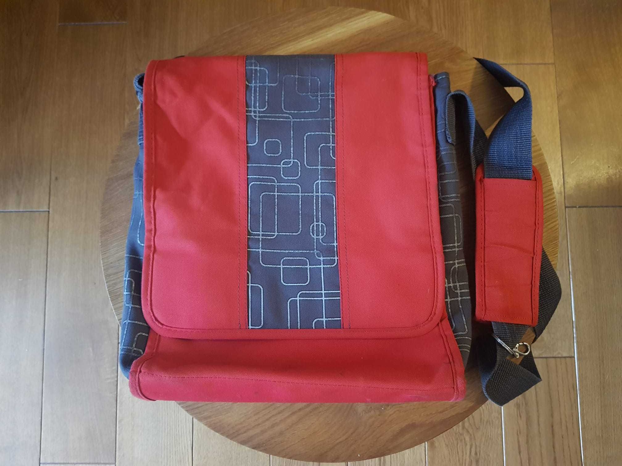 Torba na ramię IKEA, czerwona, kieszeń na laptopa