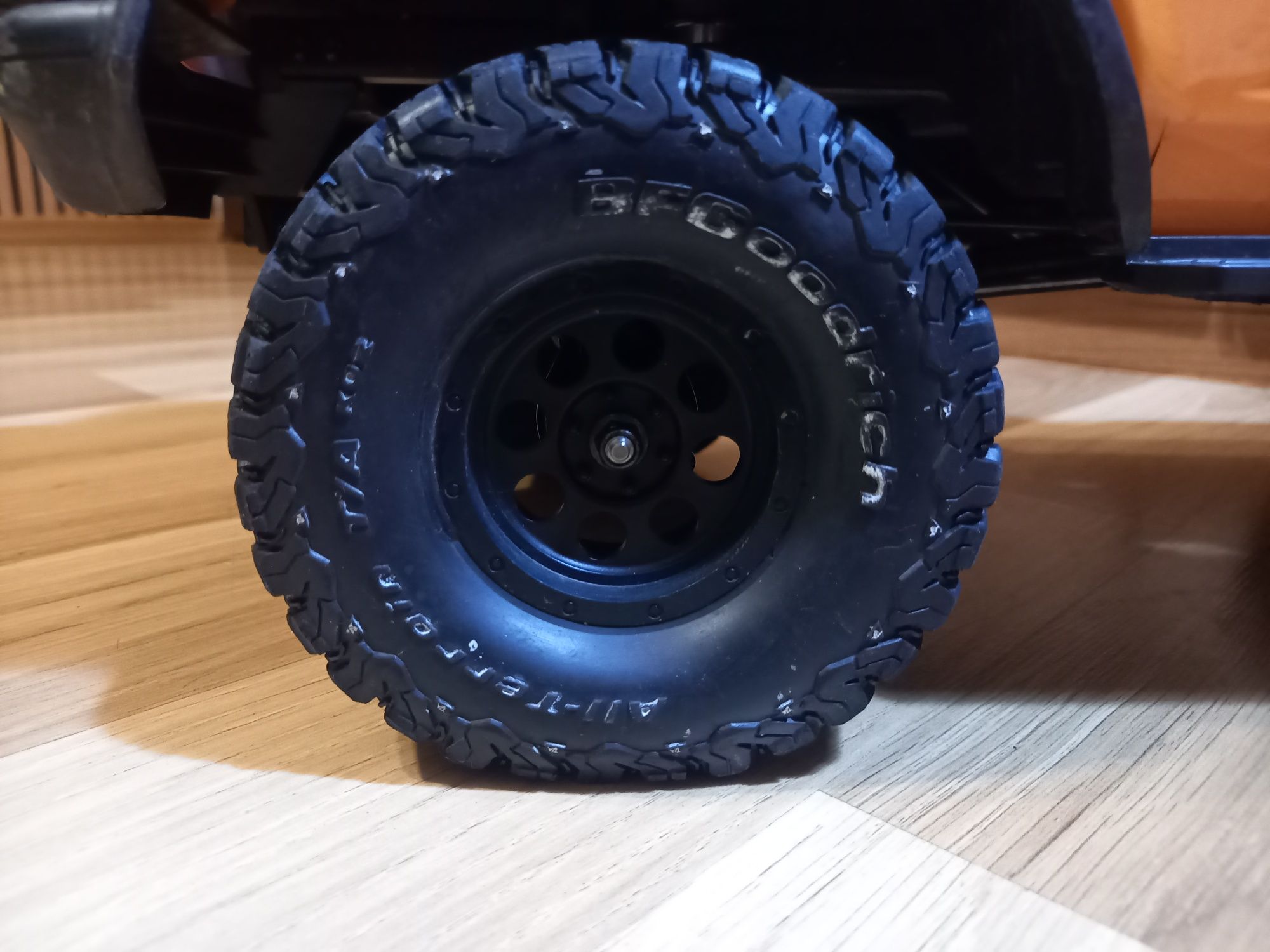 HB toys Beluga Ford Bronco