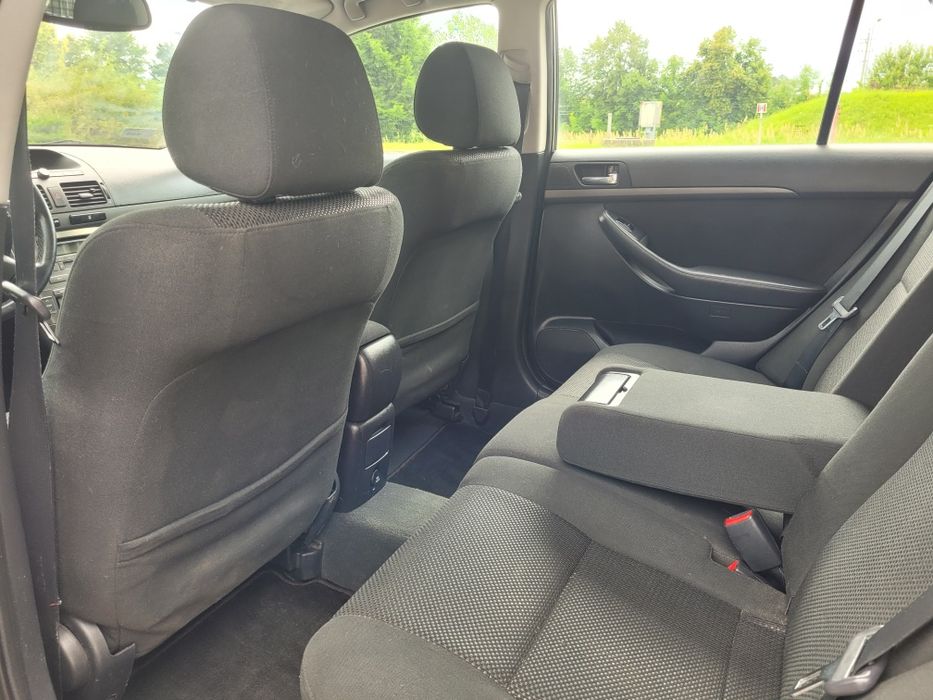 Toyota Avensis 1.8VVT-i 129km, fajny stan!
