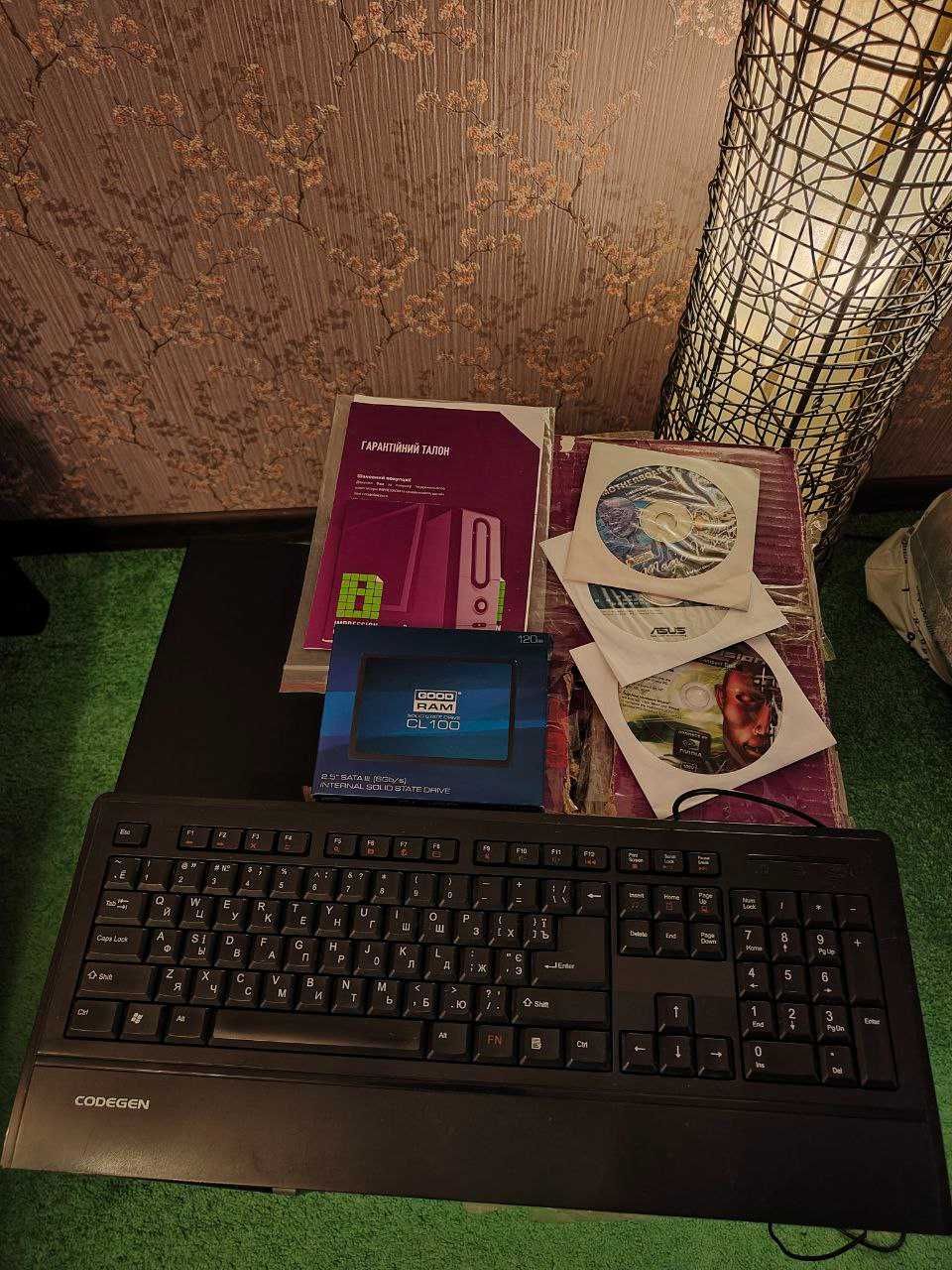 Компьютер Intel Core 2 Quad Q6600/DDR 4Gb/Asus Geforce GT 440/DVD-RW