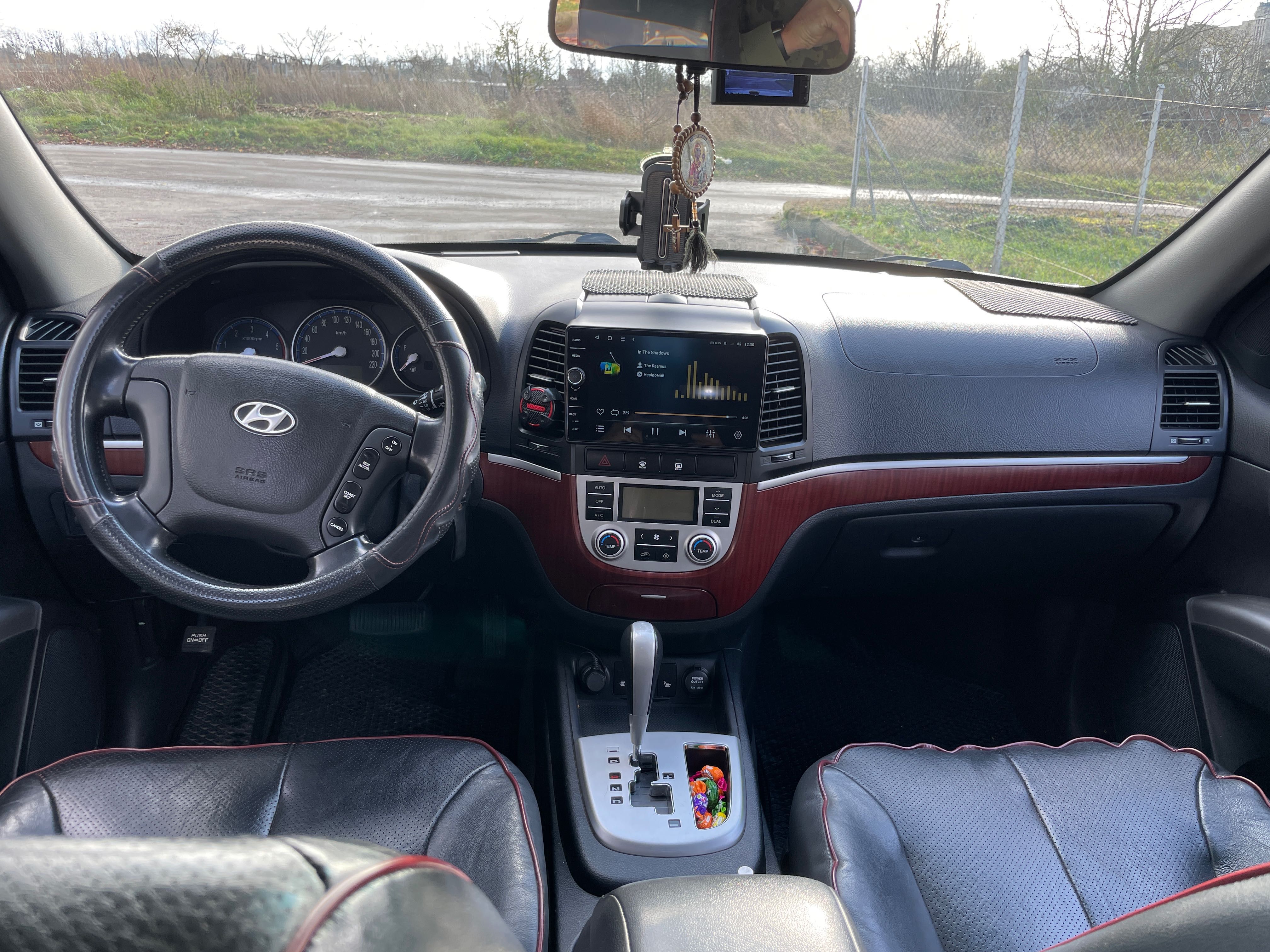 Продаю Hyundai Santa Fe 2