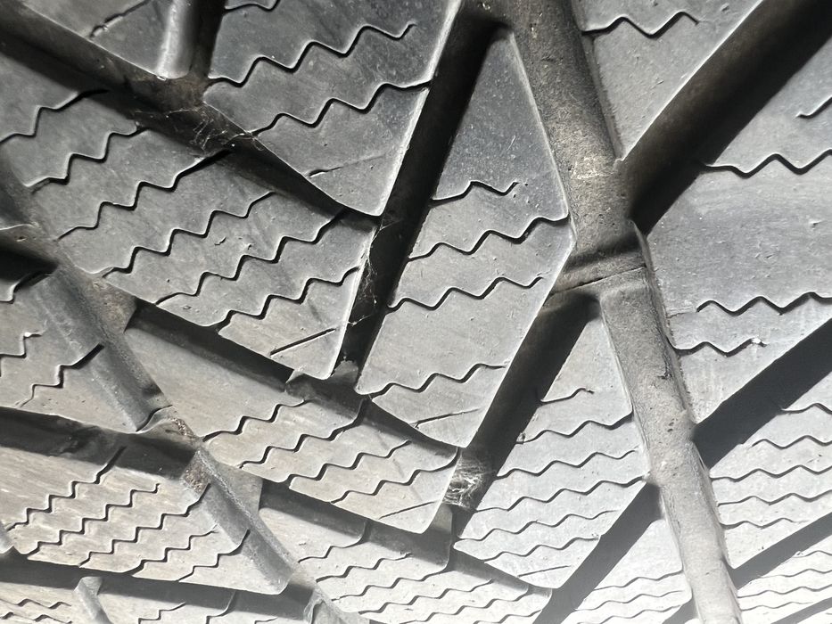 245/40R18 Blizzak LM005 M+S 97V Bridgestone 9CJX W3D 2821