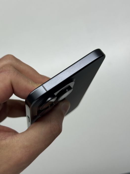 iPhone 15 Pro Max 256 ГБ як новий гарантія магазину 3 місяці