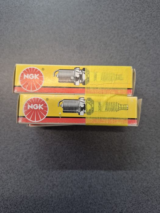 Продам свечи зажигания