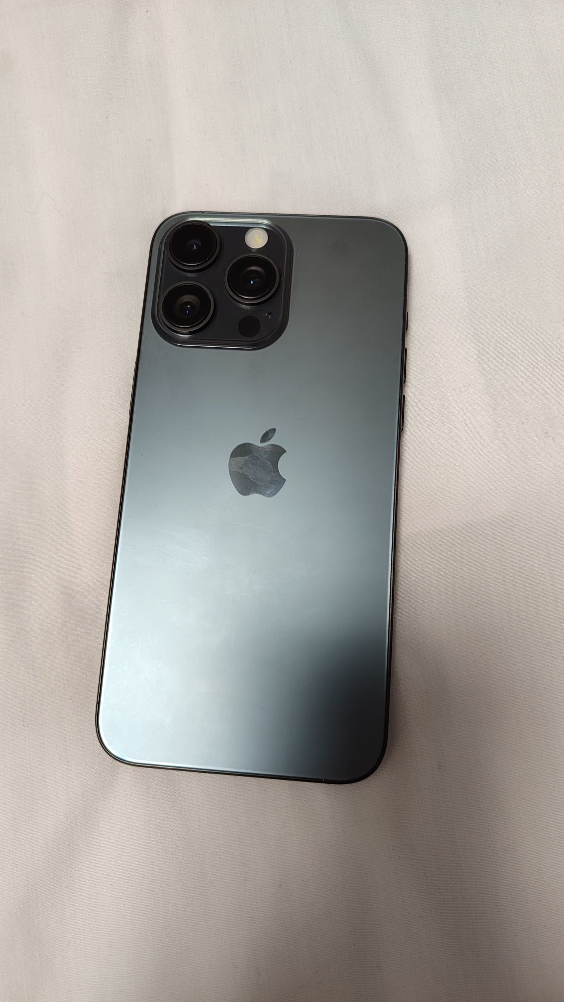 Продам iPhone 15 Pro Max