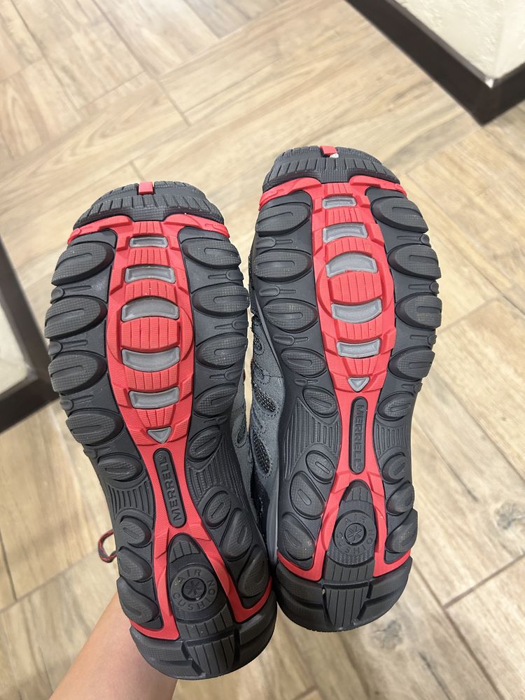 НОВІ Трекінгові жіночі кросівки Merrell