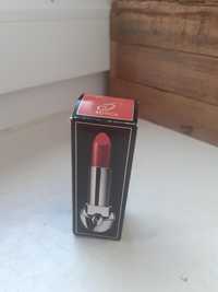 Pomadka guerlain rouge