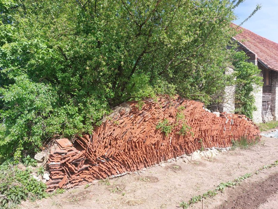 Dachówki ceramiczne klejone na wapnie