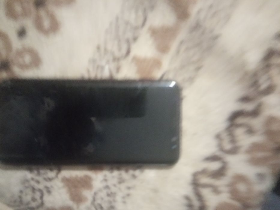 Продаю телефон.Самсунг S8+