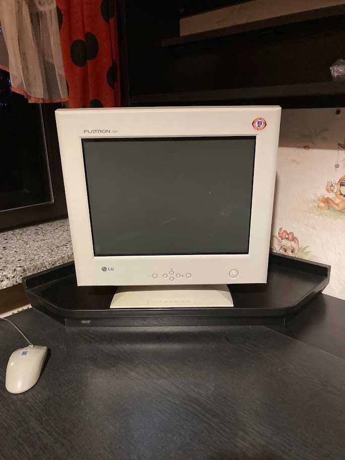 Komputer gamingowy retro Athlon monitor CRT LG Flatron 775 FT 17 cali