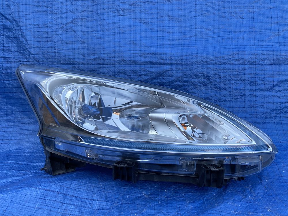 LAMPA przednia prawa NISSAN E-NV200 Europa prawy przód reflektor oem