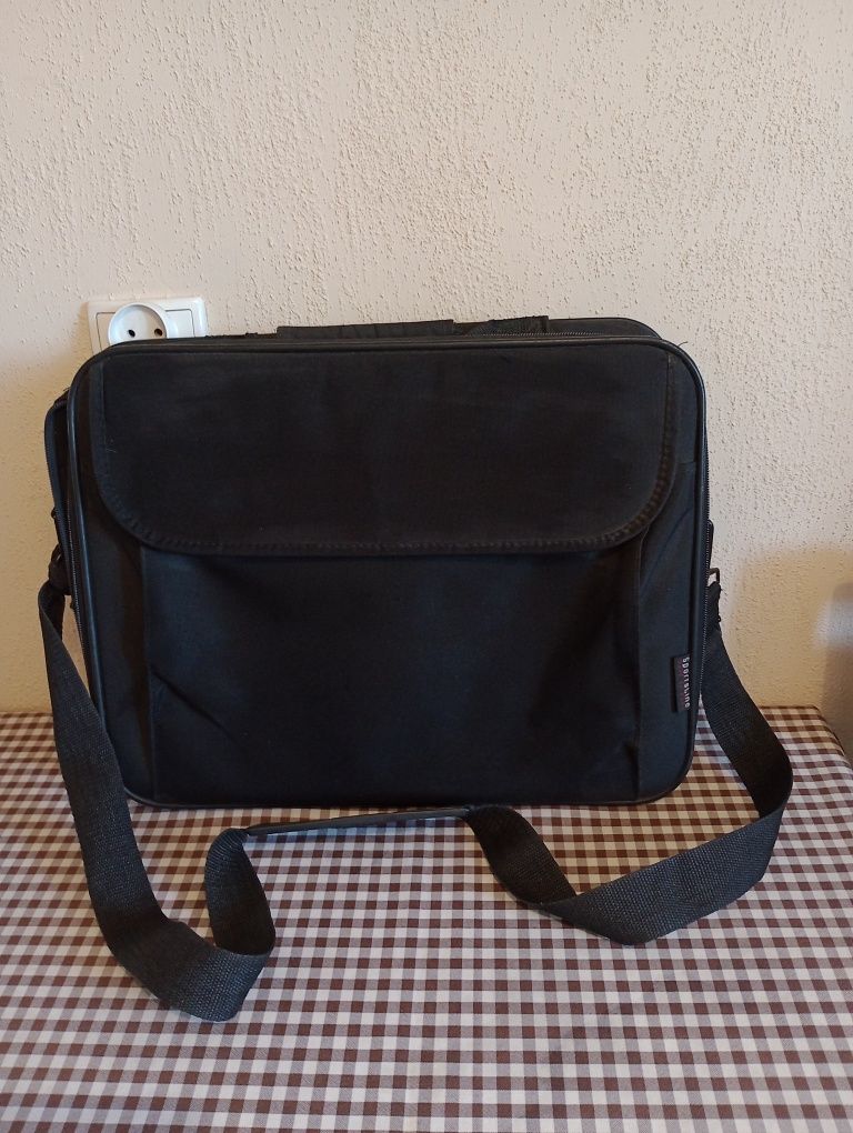 Sprzedam torbę do laptopa