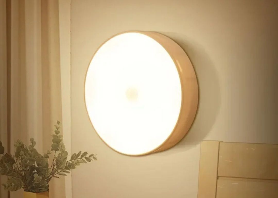 LED нічник з сенсором руху