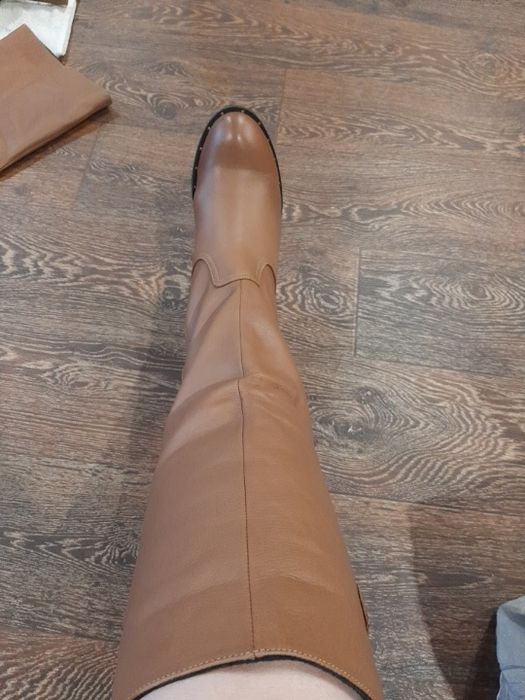 Сапожки натуральная кожа.