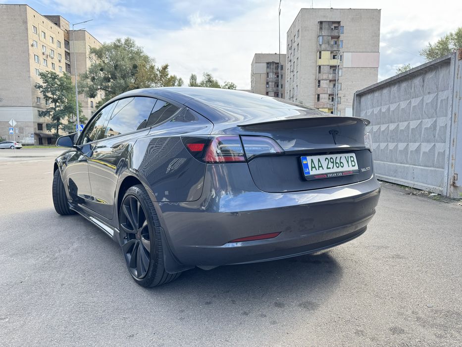 Tesla model 3 performance 2019
